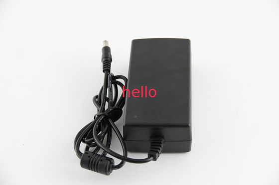Đen 60W 60Hz AC Đến 12 Volt Power Adapter 12 Volt IP54 Với chuyển mạch ổn định