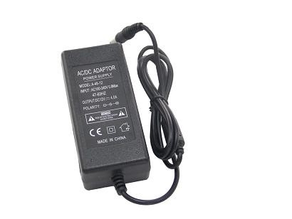 Ổn định 48W Quy định Switching AC DC Power Adapter 12V DC 50Hz Với EMI lọc