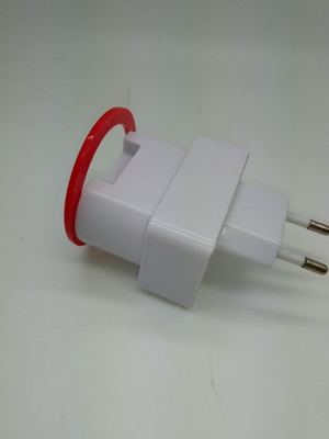 Cắm EU 2000mA Travel xách tay Charger phổ Ví IPhone 4g / 4s