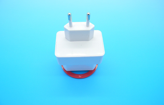 5V 2000mA Phổ USB Sạc du lịch EU cắm cho IPhone 4g / 4s