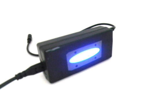 Anh / Mỹ 90W phổ Laptop Power Adapter Tự động 5V 2.1A USB Với LED