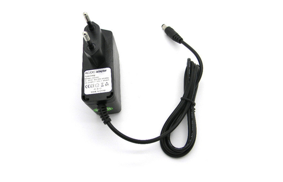 12V 500mA Treo Tường Power Adapter Tác động kháng RoHS Đối thoại