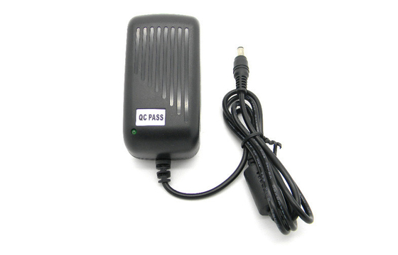 Cao Efficency Treo Tường Power Adapter 12V 2A AC100-240V Với 1.2M đồng