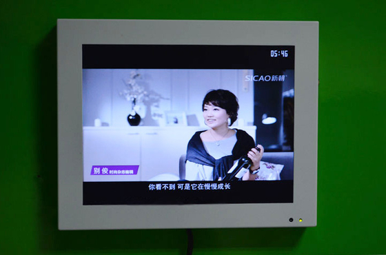 22 Inch LCD treo tường kỹ thuật số Signage, LCD Quảng cáo ngoài trời chơi
