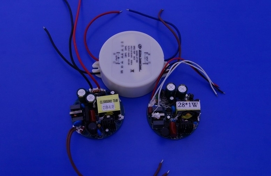 Cung cấp năng lượng hiện tại liên tục với nguồn cung cấp LED 1.28A