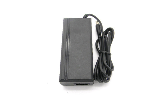 12V 2A AC Để DC Power Adapter Quá dòng / Liên tục 5.5x2.1mm hiện tại