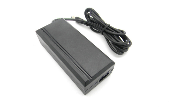 12V 2A AC Để DC Power Adapter Quá dòng / Liên tục 5.5x2.1mm hiện tại