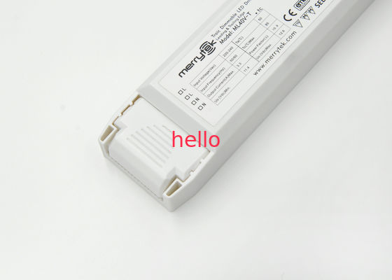 Trắng nhựa Enclosure liên tục áp Dimmable LED driver 12Vdc 50 / 60Hz
