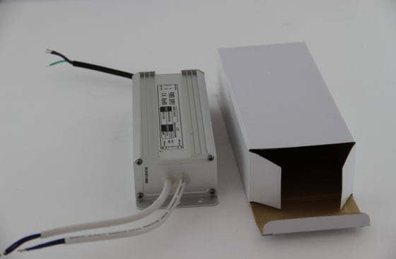 Di động 24 V DC 60W Waterproof LED Driver Power Supply platic hợp với EN55022 Class A